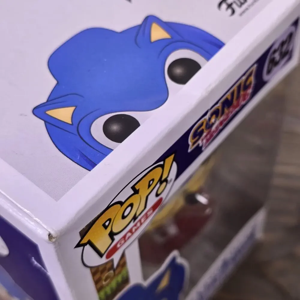 Funko Pop! Ganes: Sonic the Hedgehog - Classic Sonic #632 - Box n Fair Condition